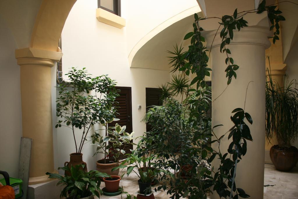 Palazzo Franza Musaro 乌真托 外观 照片